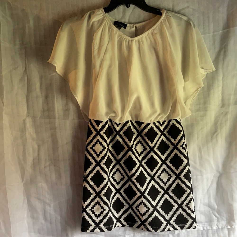 Dress ( looks like 2 pieces but it’s one)